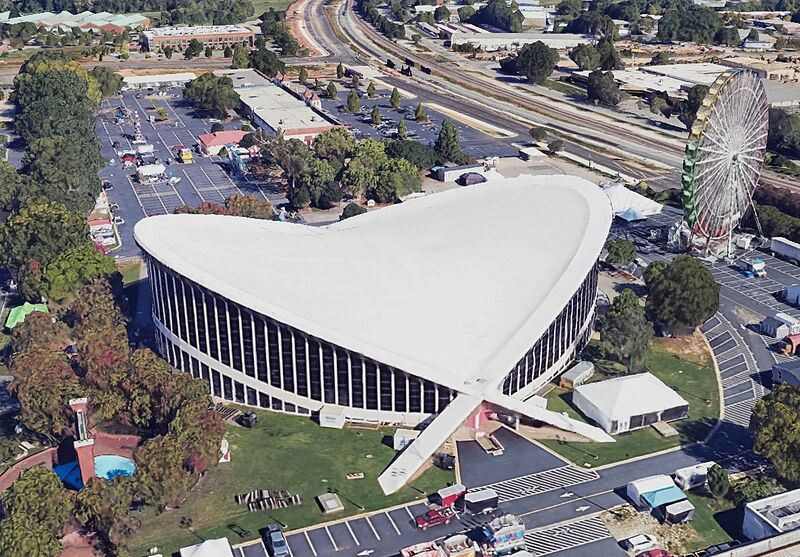 Archivo:Dorton arena.jpg