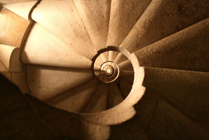 Archivo:Escalera helicoidal.jpg