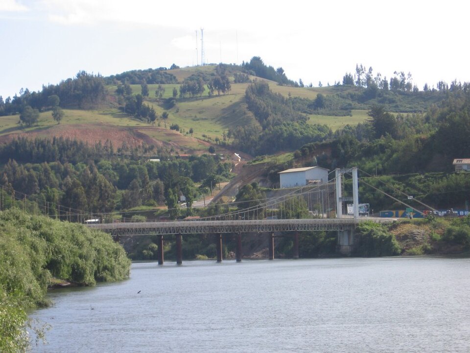 Archivo:Puente colgante.jpg