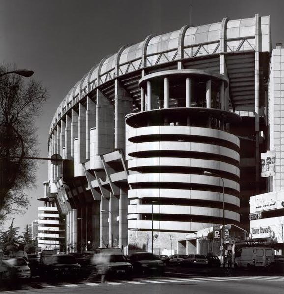 Archivo:Bernabeuhelic.jpg