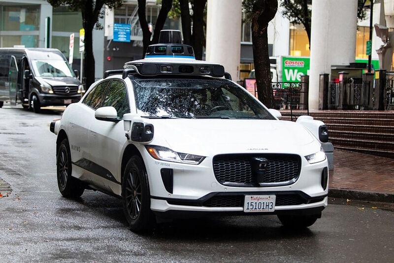 Archivo:Coche autonomo.jpg